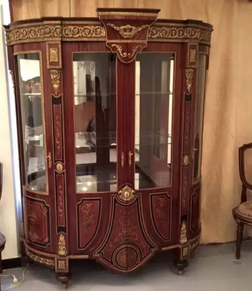 Vitrine & cabinet — AD-0303