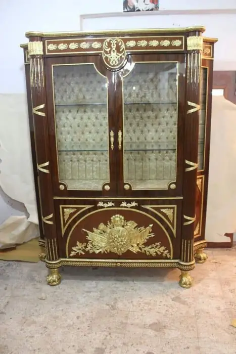 Vitrine & cabinet — AD-1079