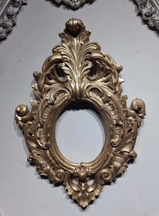 مرآة بإطار محفور — AD-3893