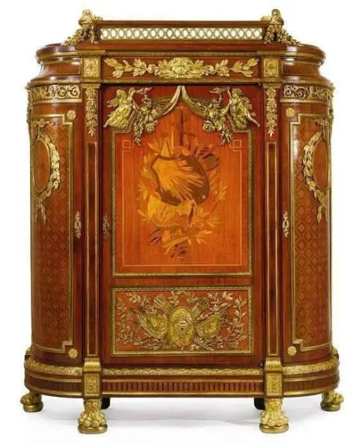 Vitrine & cabinet — AD-5672
